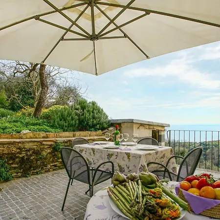 Lovely In With House Sea View