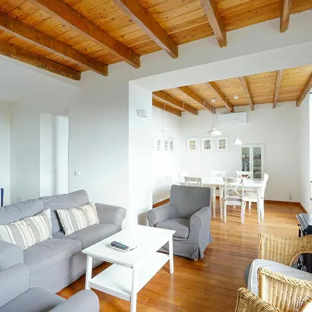 Lovely In With House Sea View