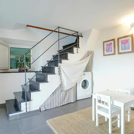 Lovely In With House Sea View *