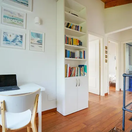 Holiday home Lovely In With House Sea View