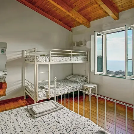 Lovely In With House Sea View Holiday home